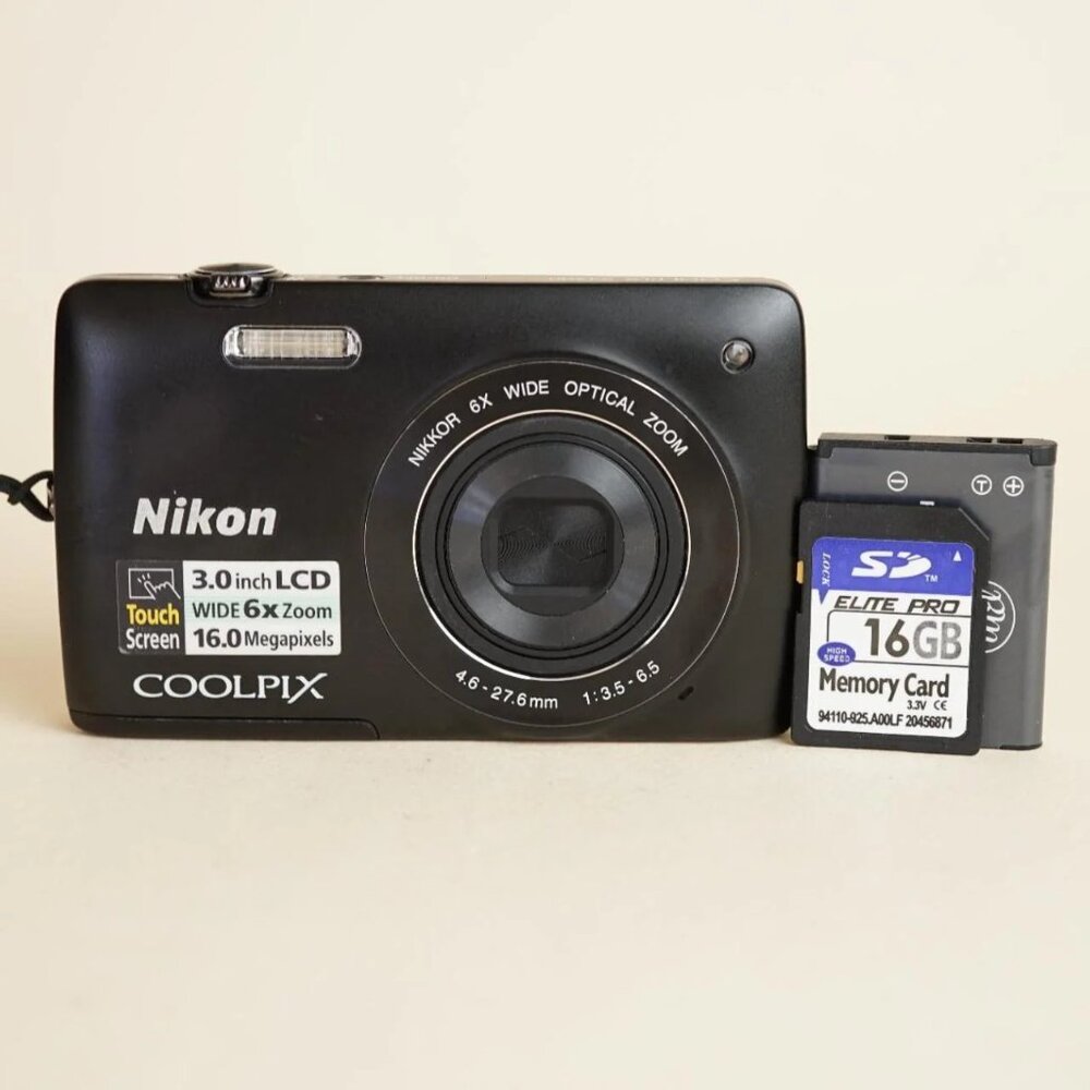 Nikon Coolpix S4200 | 16MP Digital Camera With SD Card | Black